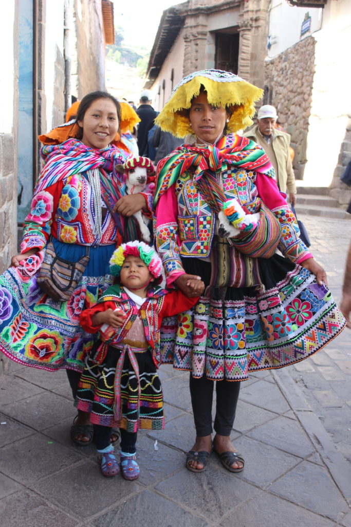 Peruanas lindas em Cusco